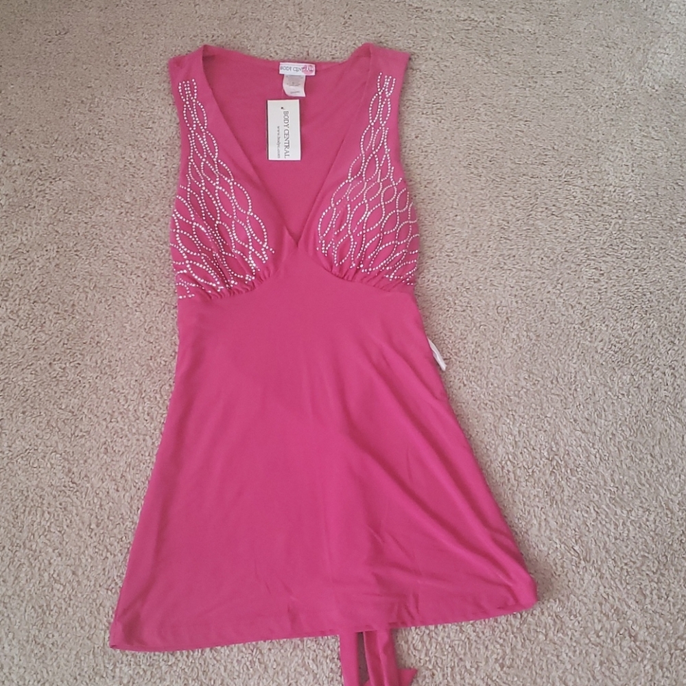 Sleeveless top